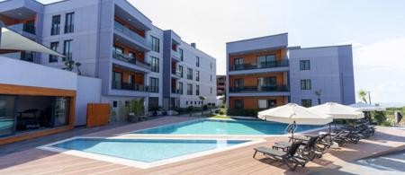 Green Hills Suites