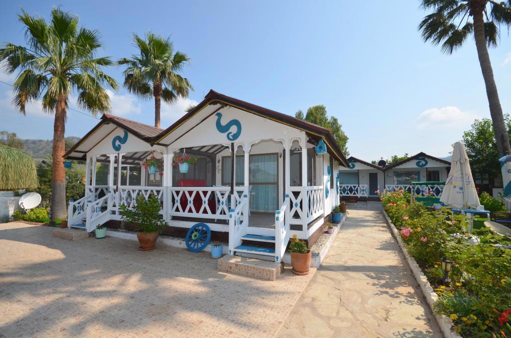 Blu Brezza Marine Hotel