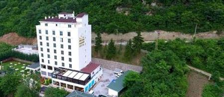 Jolnar Garden Hotel