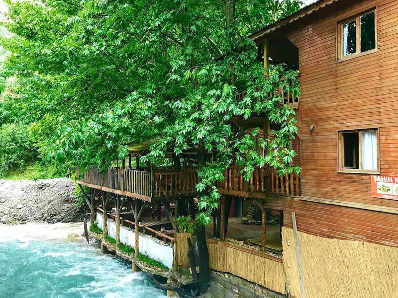 Kapuzbaşı Şahin Motel Restaurant