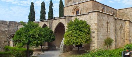 Bellapais Manastir Oteli