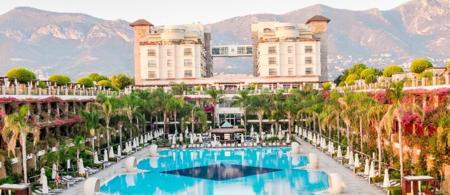 Cratos Premium Hotel & Spa