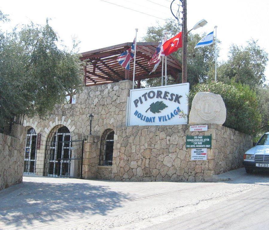 Pitoresk Holiday Village