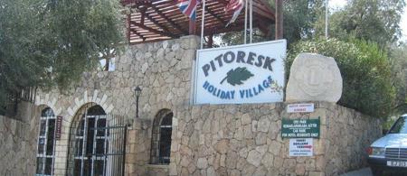 Pitoresk Holiday Village