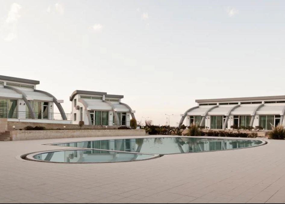 Fairmont Holiday Village