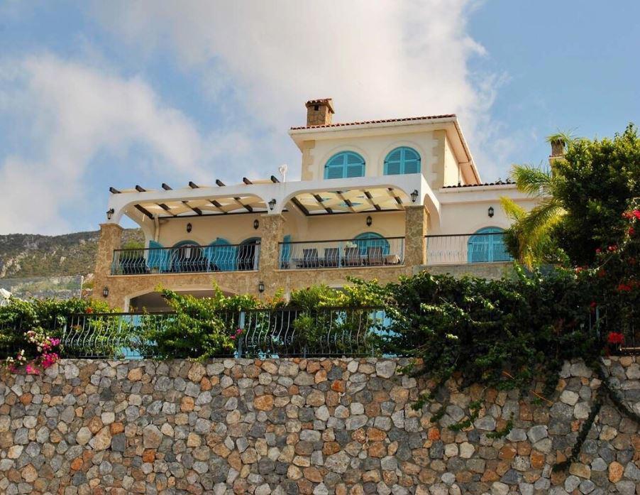 Villa Alex By Amy Villas