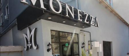 Monezza Hotel