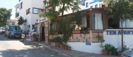 Ten Apart Hotel