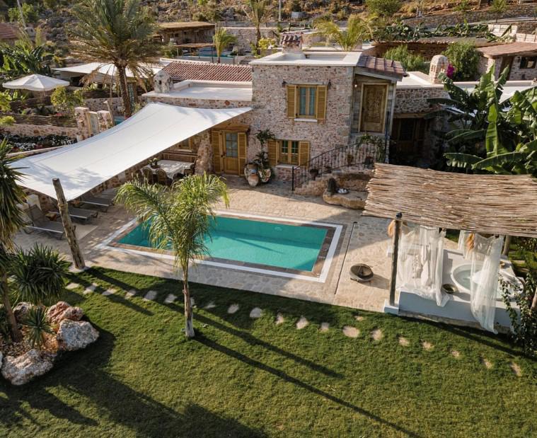 Ada Dreams History (+13)