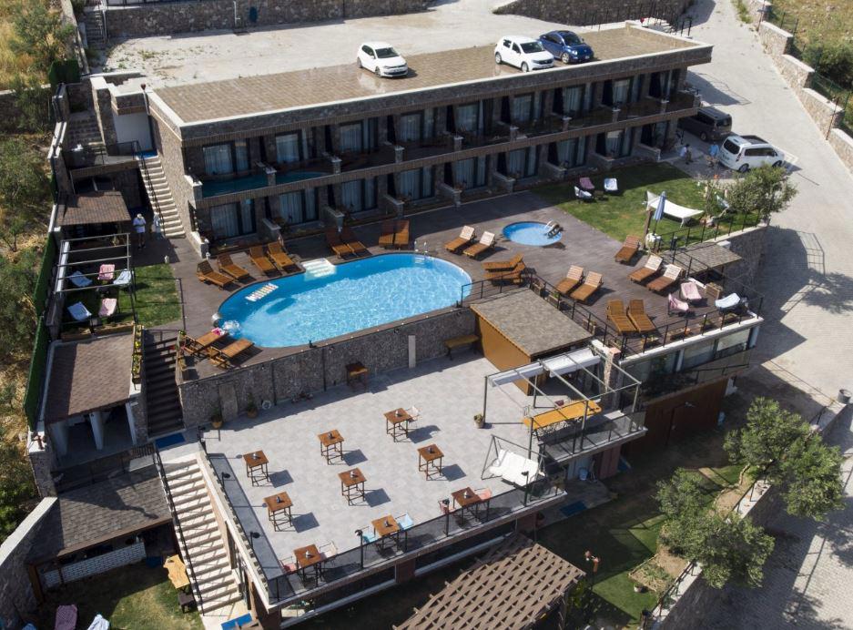 Assos Derin Mavi Otel