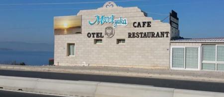 Mavi Yaka Otel Cafe Restaurant