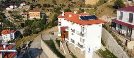 Estia Hotel