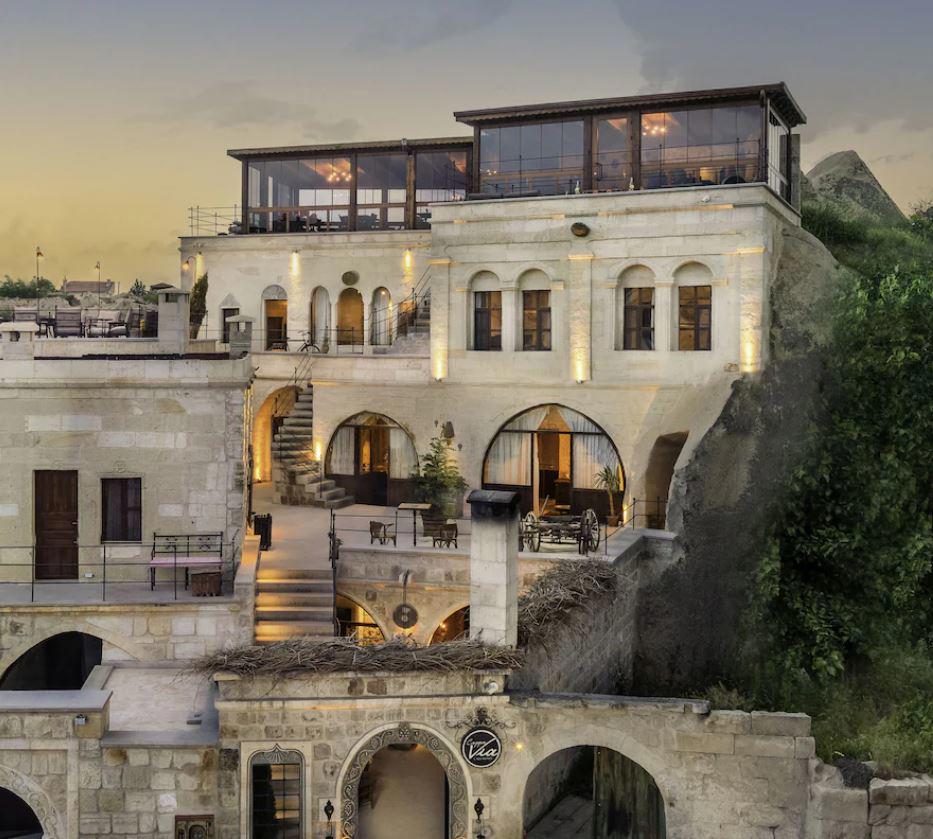 Cappa Via Cave Hotel