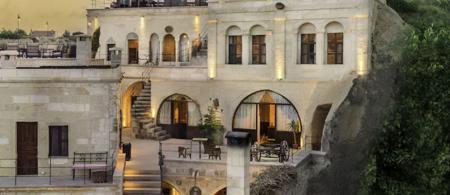 Cappa Via Cave Hotel