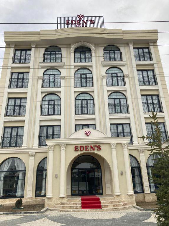 Edens Hotel Van