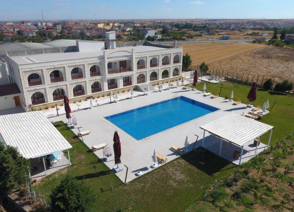 Vinum Bağ Oteli & Spa Tennis Courts By Edrine Vineyards