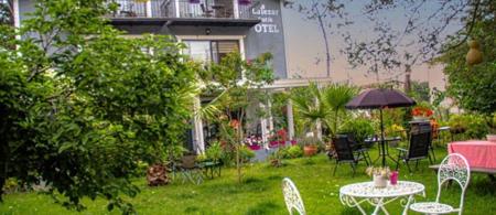 Lalezar Sea Garden Hotel