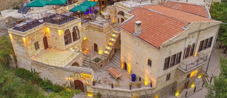 Pietra Cave Suites