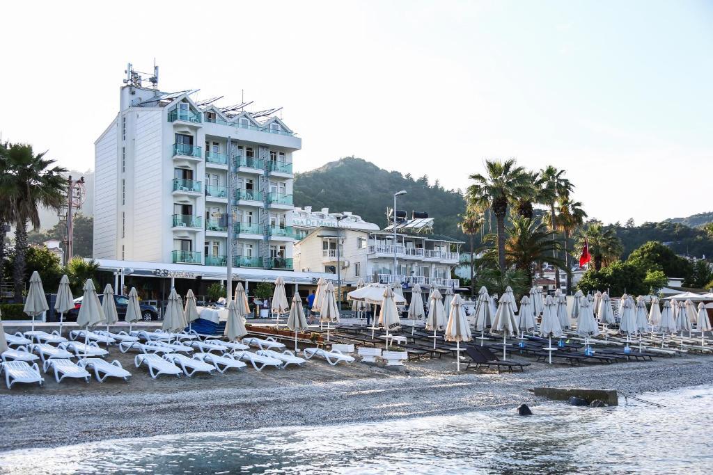 B&B Yüzbaşı Beach Hotel