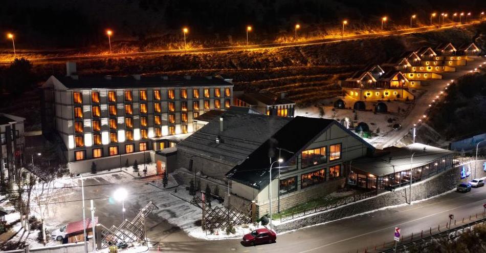 Snowdora Ski Resort Hotels