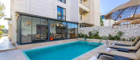 Echinus Hotels