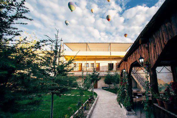 Azalea Terrace Hotel