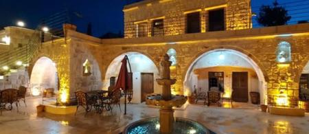 Pegas Cave Suites