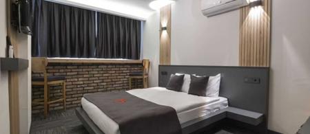 Dewy Hotel