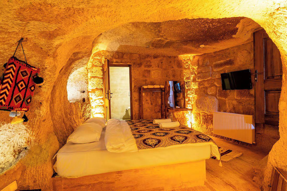 Snora Cave Hotel