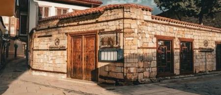 Belmondo Suites Old Town