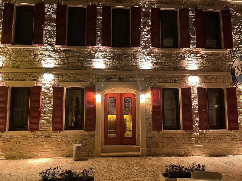 Yeni Foça Dionysos 1789 (+12 Adults Only)