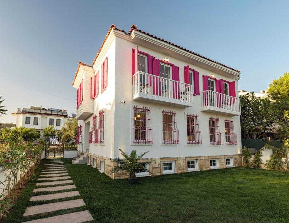 Karaüzüm Butik Otel Bozcaada