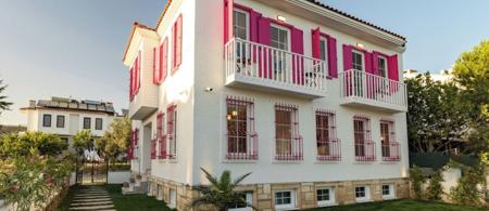 Karaüzüm Butik Otel Bozcaada
