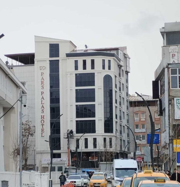 Pars Palas Hotel