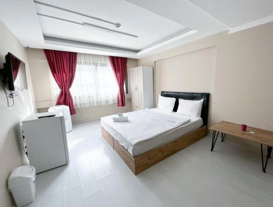 De La Elpida Otel