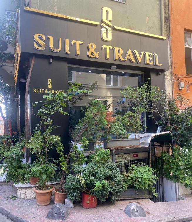 Suit Travel
