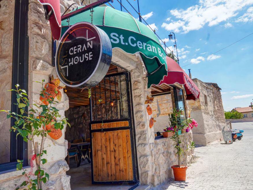 Ceran Stone House