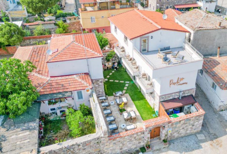 Parla Otel Küçükköy