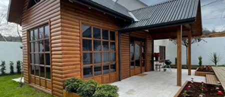 Mama's Palace Bungalow