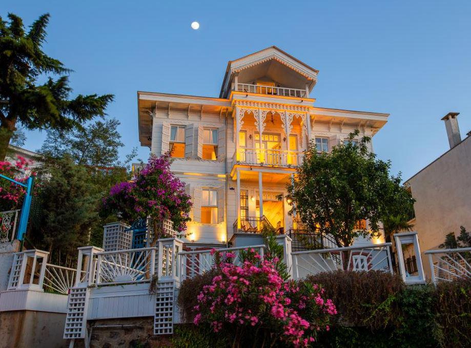 Mansion Milia