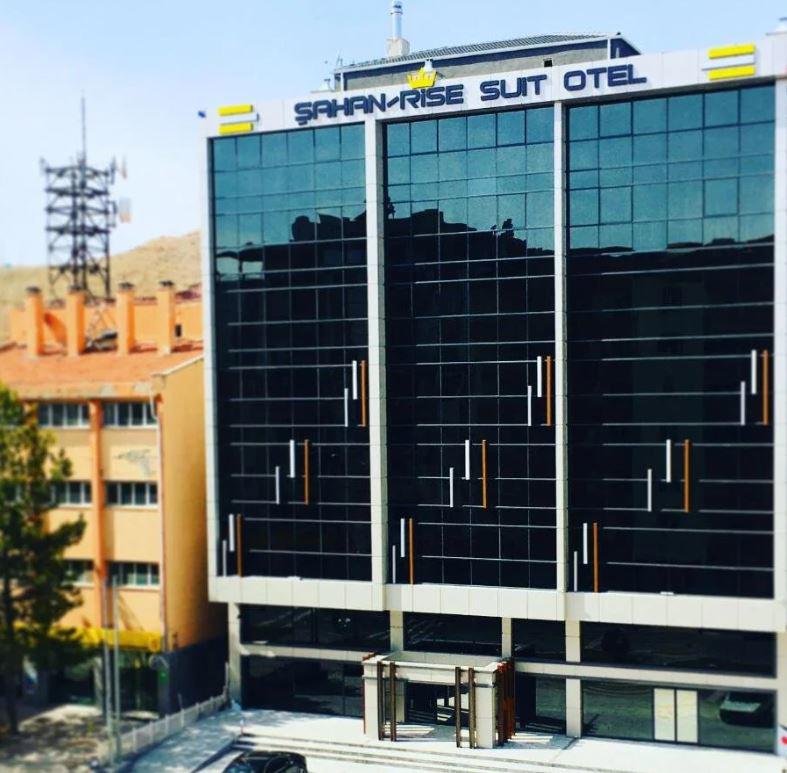 Rise Suit Otel