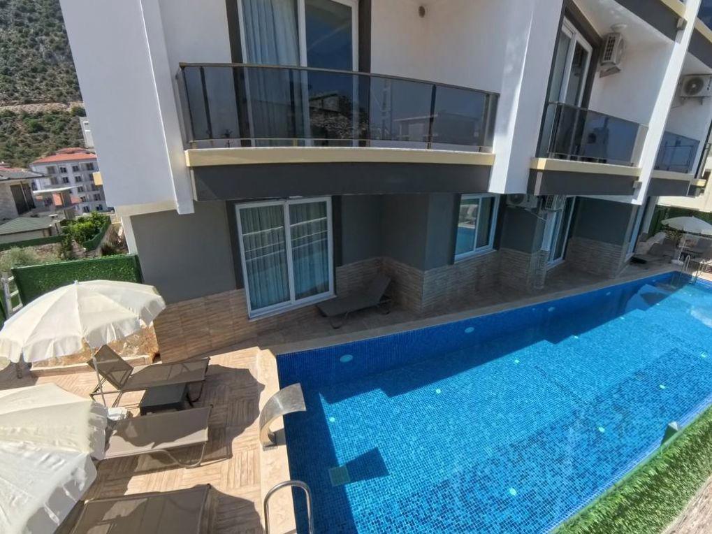 Hillfort Suites Apart Otel