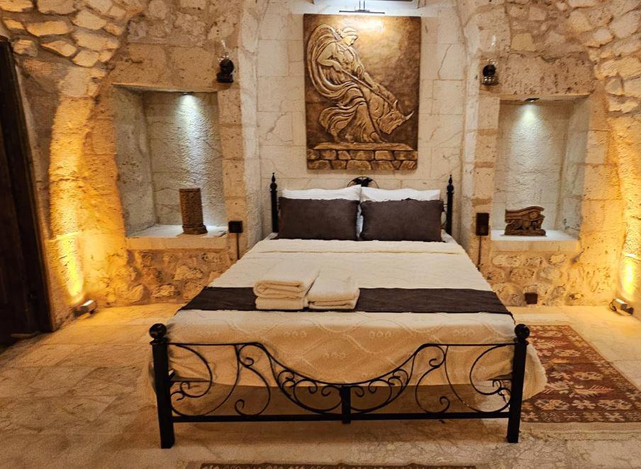 Cleopatra Antique Hotel