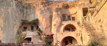 Elkepevi Cave Houses