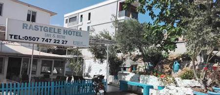 Rastgele Otel Cafe & Bistro Sığacık