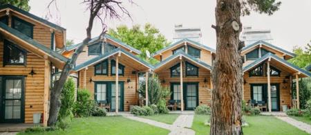 Pino Mar Luxury Bungalows