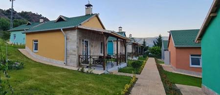 Almus Şehri Sefa Bungalov